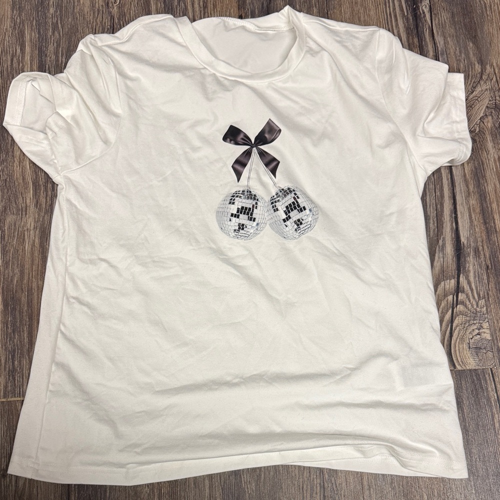 SHEIN White Short Sleeve Tee with Bow and Ornament Design